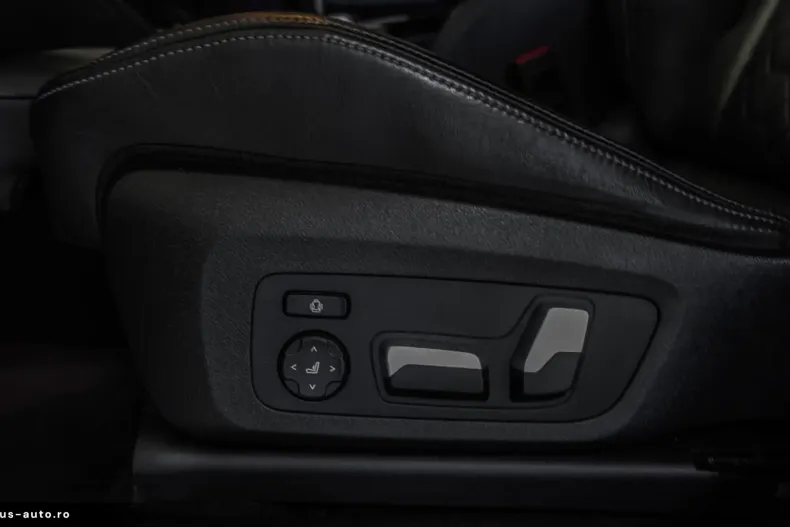 BMW X4 M (Seria X) din 2021 cu 59.218 km - oferta BMW193444 - foto 19