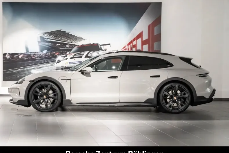 Porsche Taycan din 2025 cu 23.900 km - oferta POR193452 - foto 2