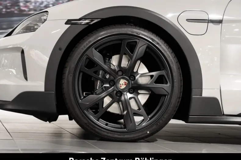 Porsche Taycan din 2025 cu 23.900 km - oferta POR193452 - foto 6