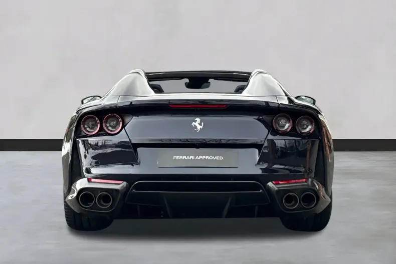 Ferrari 812 din 2023 cu 3.300 km - oferta FER193453 - foto 6