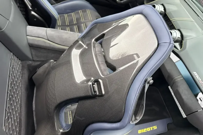 Ferrari 812 din 2023 cu 3.300 km - oferta FER193453 - foto 19