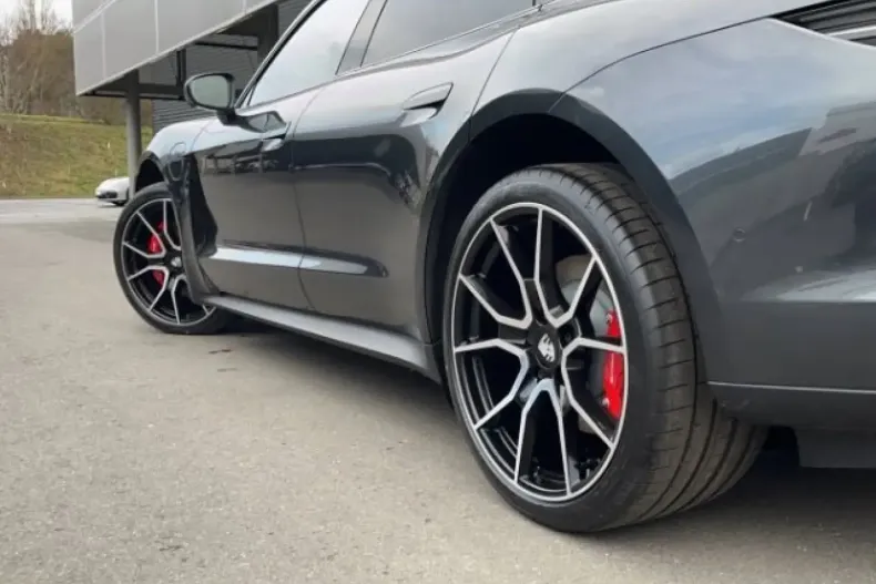 Porsche Taycan din 2025 cu 19.900 km - oferta POR193454 - foto 10