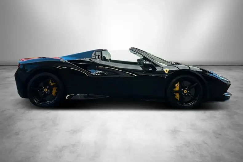 Ferrari F8 din 2023 cu 9.200 km - oferta FER193457 - foto 6