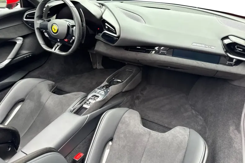 Ferrari 296 GTS din 2024 cu 3.900 km - oferta FER193458 - foto 14