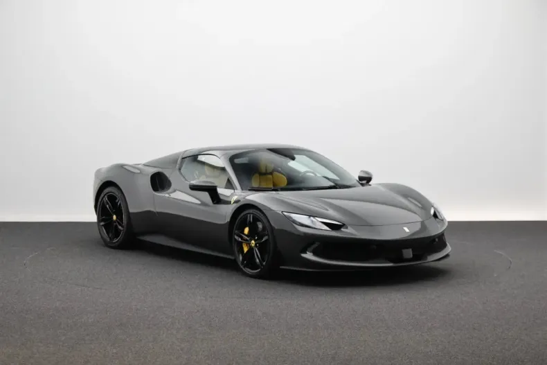 Ferrari 296 GTS din 2025 cu 3.100 km - oferta FER193459 - foto 1