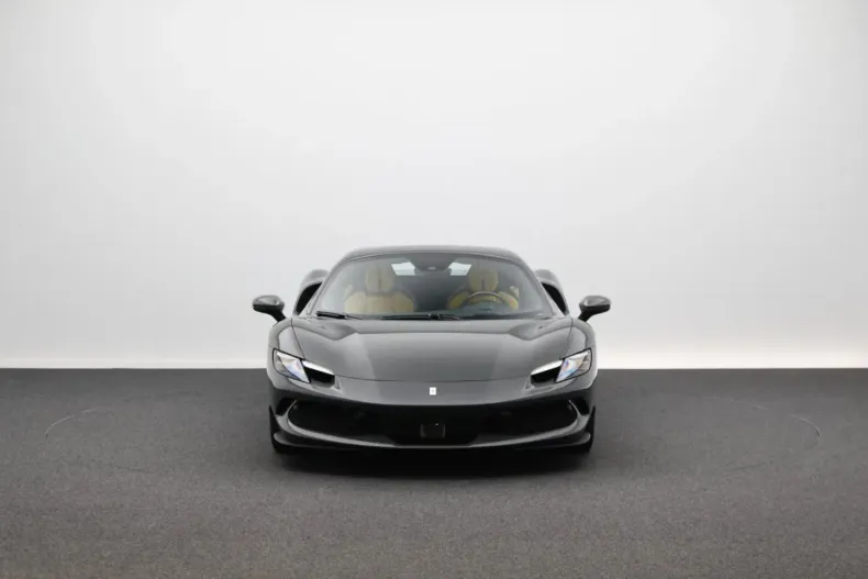 Ferrari 296 GTS din 2025 cu 3.100 km - oferta FER193459 - foto 2