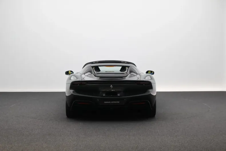 Ferrari 296 GTS din 2025 cu 3.100 km - oferta FER193459 - foto 5