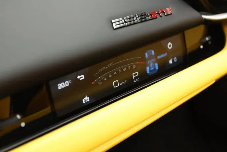 Ferrari 296 GTS din 2025 cu 3.100 km - oferta FER193459 - foto 21