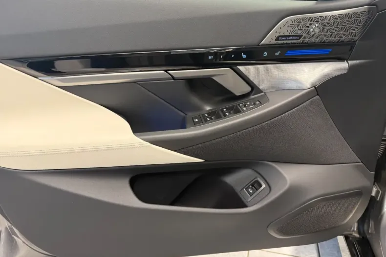 BMW 540 (Seria 5) din 2024 cu 4.800 km - oferta BMW193476 - foto 7