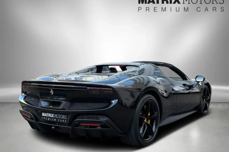 Ferrari 296 GTS din 2025 cu 3.400 km - oferta FER193484 - foto 2