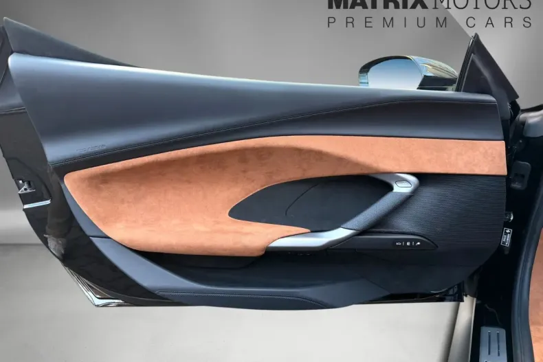 Ferrari 296 GTS din 2025 cu 3.400 km - oferta FER193484 - foto 25