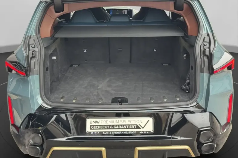 BMW XM (Seria X) din 2024 cu 37.299 km - oferta BMW193486 - foto 14