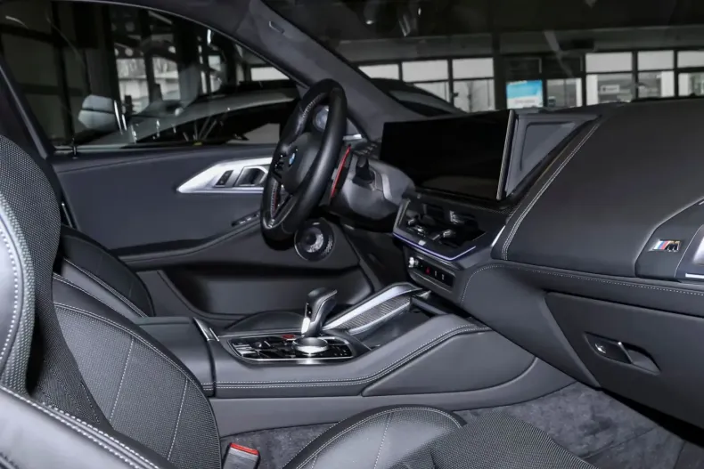 BMW XM (Seria X) din 2024 cu 5.901 km - oferta BMW193489 - foto 3