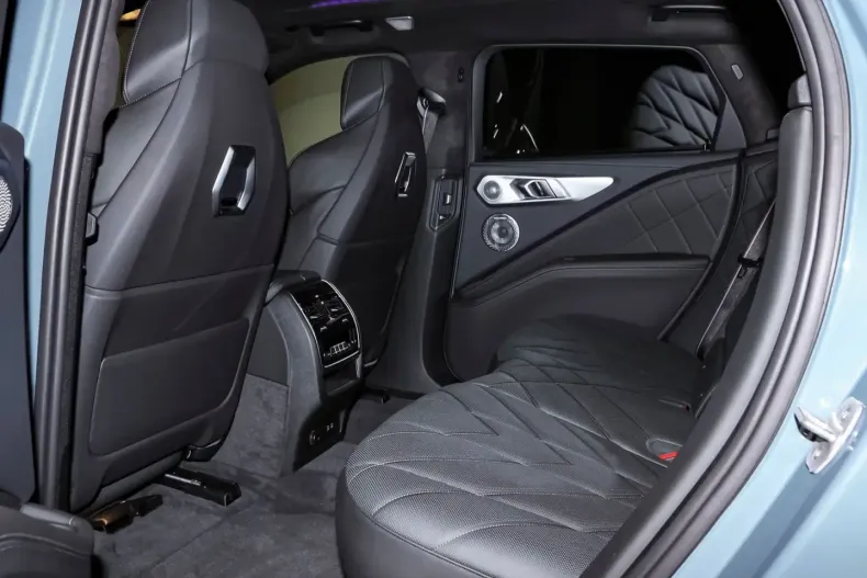 BMW XM (Seria X) din 2024 cu 5.901 km - oferta BMW193489 - foto 9