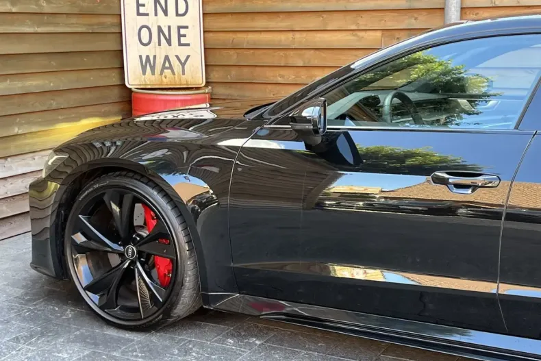 Audi RS7 din 2023 cu 10.222 km - oferta AUD193492 - foto 8