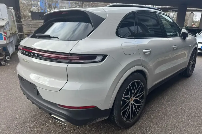 Porsche Cayenne din 2024 cu 16.000 km - oferta POR193496 - foto 6