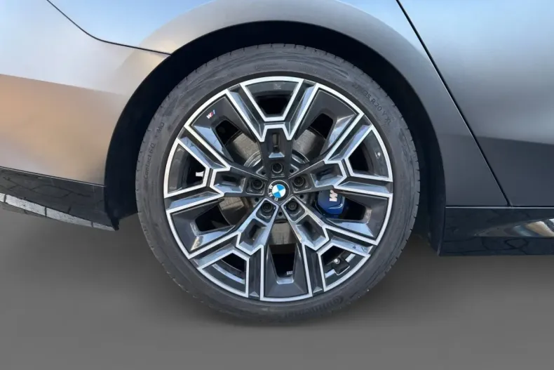 BMW 520 (Seria 5) din 2024 cu 16.990 km - oferta BMW193506 - foto 7