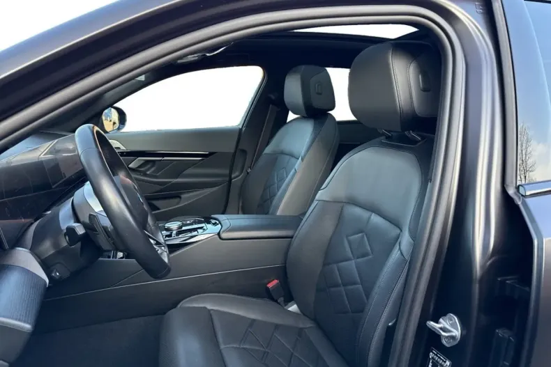 BMW 520 (Seria 5) din 2024 cu 16.990 km - oferta BMW193506 - foto 9