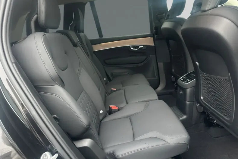 Volvo XC90 din 2025 cu 28.000 km - oferta VOL193507 - foto 5