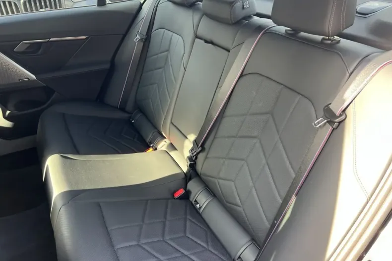 BMW 520 (Seria 5) din 2024 cu 21.704 km - oferta BMW193508 - foto 12