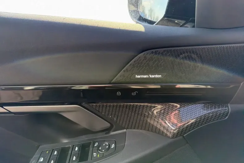 BMW 520 (Seria 5) din 2025 cu 12.554 km - oferta BMW193509 - foto 14