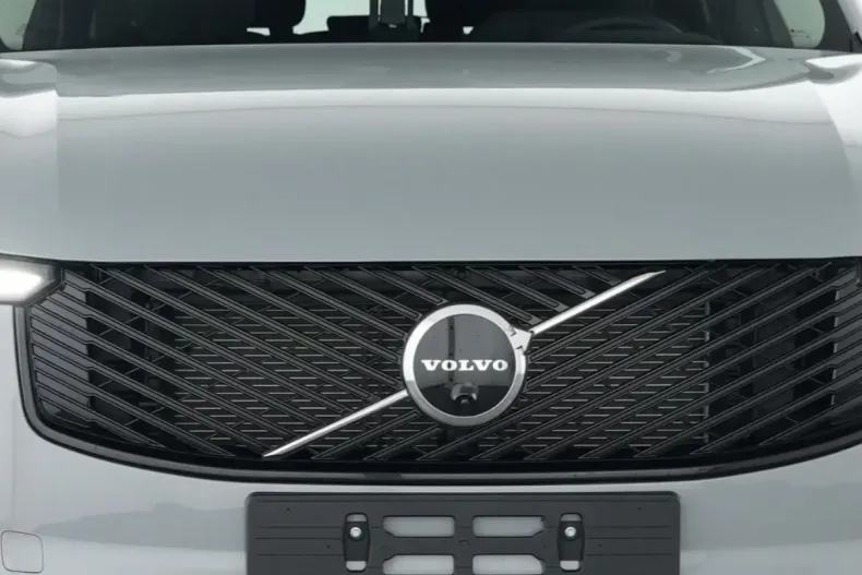 Volvo XC90 din 2025 cu 27.298 km - oferta VOL193510 - foto 4