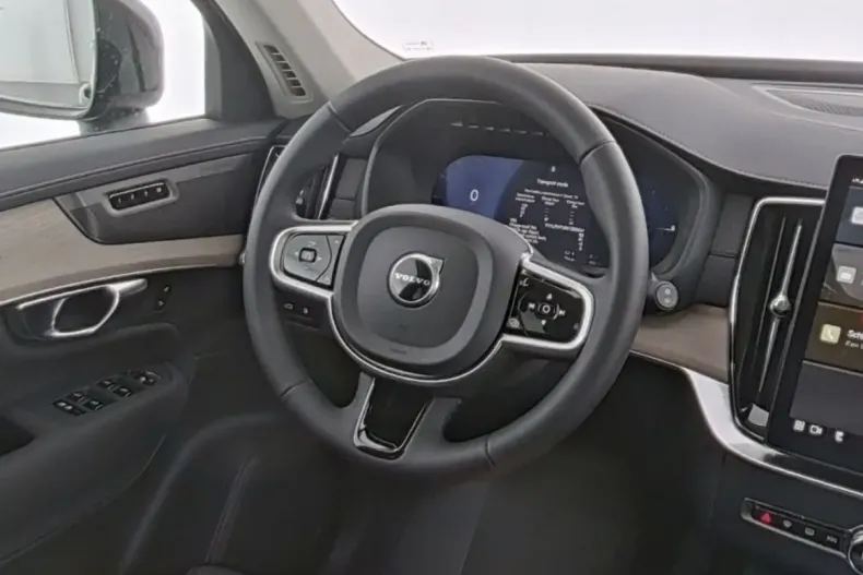 Volvo XC90 din 2025 cu 27.298 km - oferta VOL193510 - foto 14