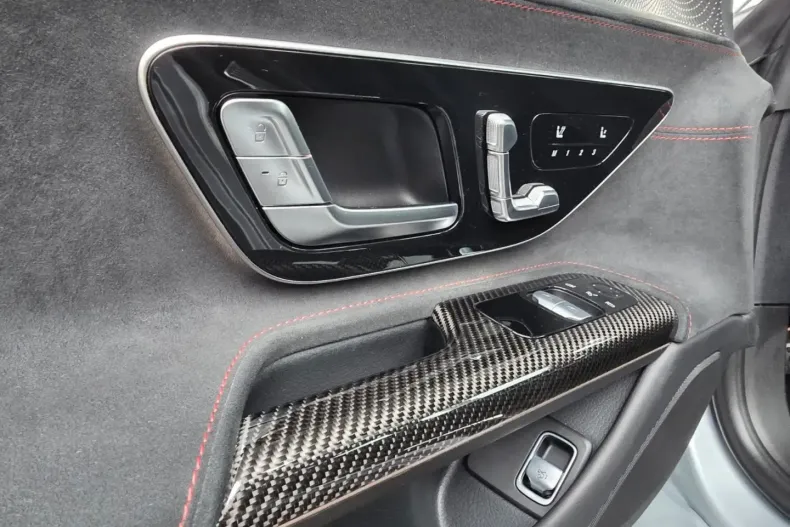 Mercedes-Benz AMG GT (Clasa GT) din 2025 cu 8.950 km - oferta MER193511 - foto 12