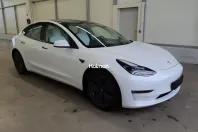 Tesla Model 3 din 2022 cu 64.221 km - oferta TES193513 - foto 2
