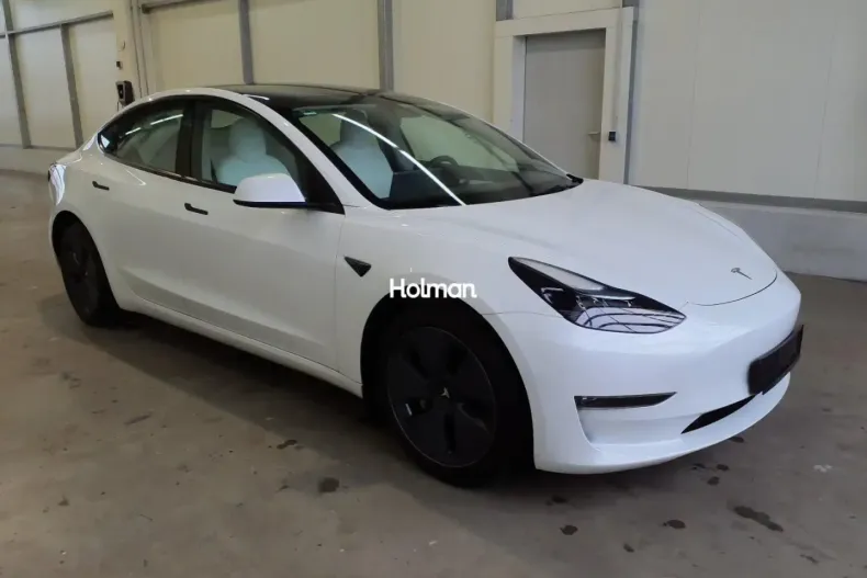 Tesla Model 3 din 2022 cu 64.221 km - oferta TES193513 - foto 2