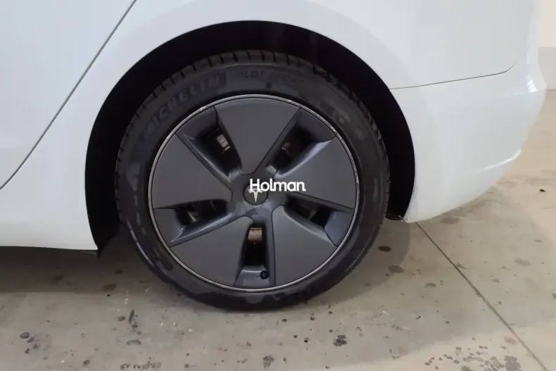 Tesla Model 3 din 2022 cu 64.221 km - oferta TES193513 - foto 11