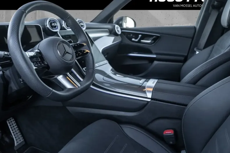 Mercedes-Benz GLC 300 (Clasa GLC) din 2025 cu 19.700 km - oferta MER193521 - foto 4