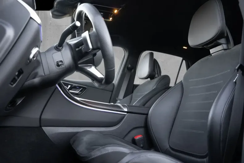 Mercedes-Benz GLC 300 (Clasa GLC) din 2025 cu 19.700 km - oferta MER193521 - foto 7