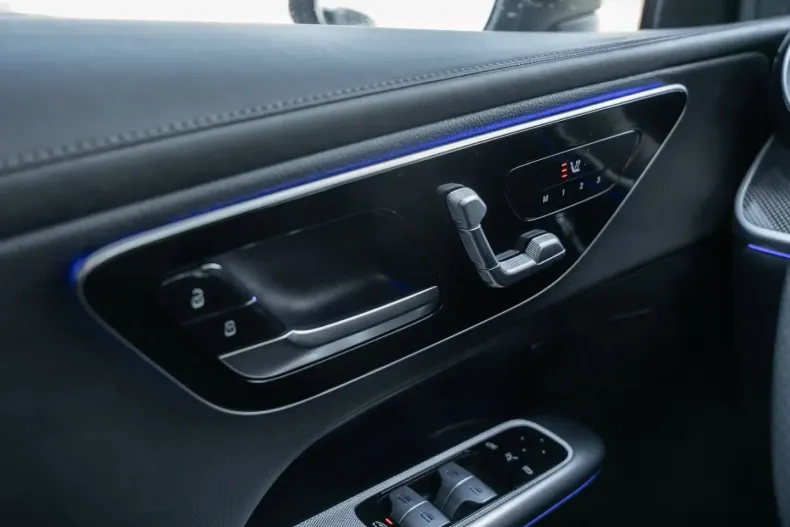 Mercedes-Benz GLC 300 (Clasa GLC) din 2025 cu 19.700 km - oferta MER193521 - foto 22