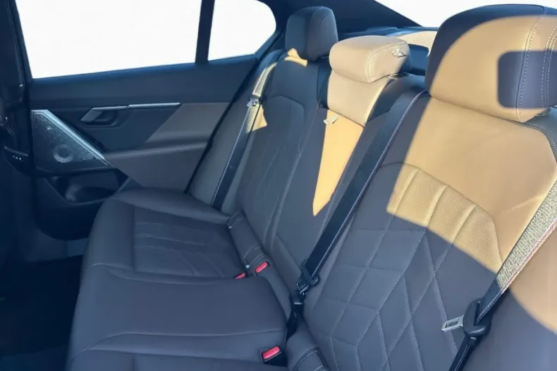 BMW 540 (Seria 5) din 2025 cu 31.990 km - oferta BMW193522 - foto 11