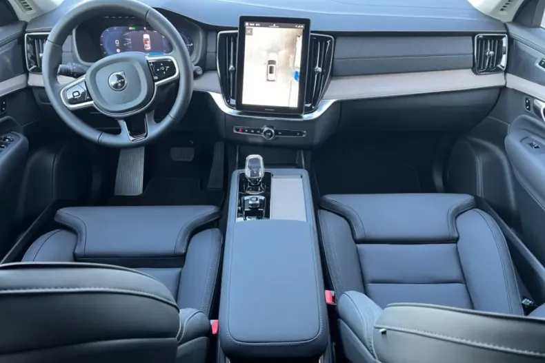 Volvo XC90 din 2025 cu 22.500 km - oferta VOL193523 - foto 7