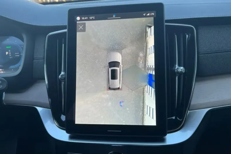 Volvo XC90 din 2025 cu 22.500 km - oferta VOL193523 - foto 10