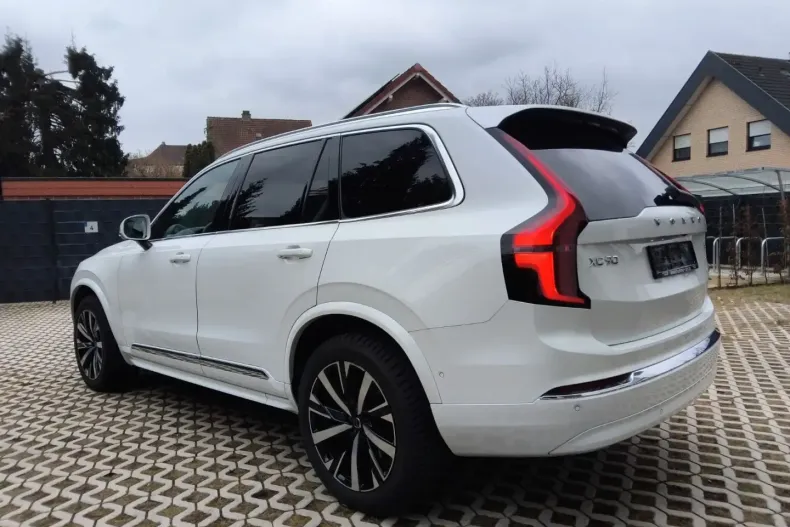 Volvo XC90 din 2025 cu 14.990 km - oferta VOL193525 - foto 5