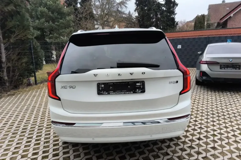 Volvo XC90 din 2025 cu 14.990 km - oferta VOL193525 - foto 8