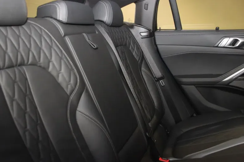 BMW X6 (Seria X) din 2023 cu 59.100 km - oferta BMW193533 - foto 8