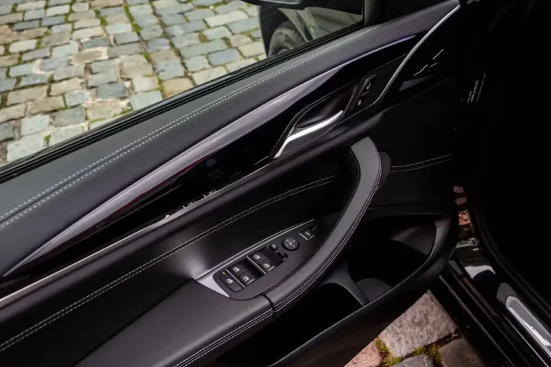 BMW X4 (Seria X) din 2025 cu 3.500 km - oferta BMW193535 - foto 9