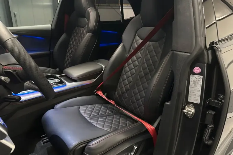 Audi Q8 din 2025 cu 14.000 km - oferta AUD193537 - foto 11