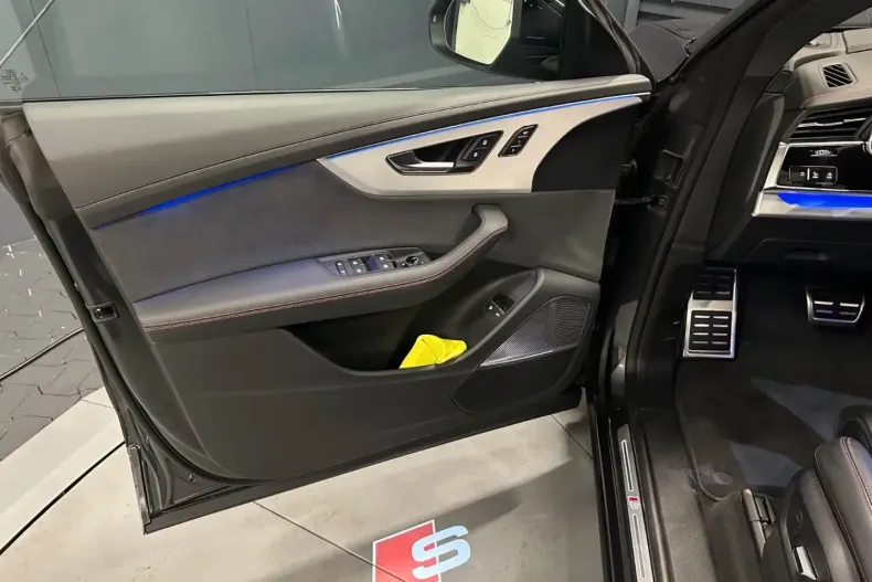 Audi Q8 din 2025 cu 14.000 km - oferta AUD193537 - foto 16