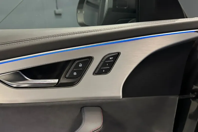 Audi Q8 din 2025 cu 14.000 km - oferta AUD193537 - foto 17