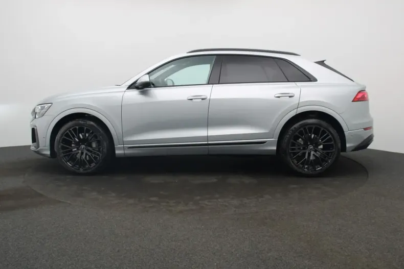 Audi Q8 din 2025 cu 15.500 km - oferta AUD193543 - foto 2