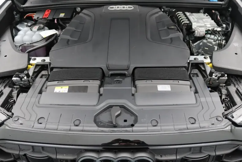 Audi Q8 din 2025 cu 15.500 km - oferta AUD193543 - foto 10