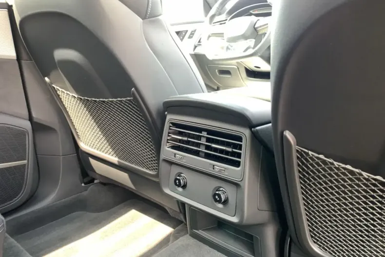 Audi Q8 din 2024 cu 14.597 km - oferta AUD193546 - foto 17