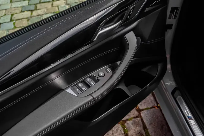 BMW X4 (Seria X) din 2025 cu 9.500 km - oferta BMW193547 - foto 9