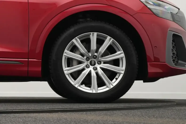 Audi Q8 din 2025 cu 18.783 km - oferta AUD193549 - foto 30