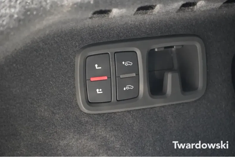 Audi Q8 din 2025 cu 21.578 km - oferta AUD193551 - foto 19